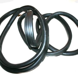 381 WINDSCREEN RUBBER