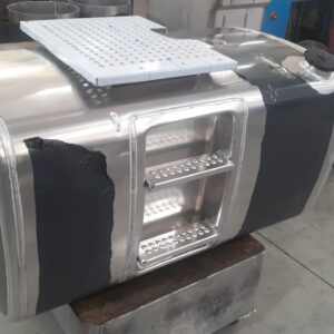 ACTROS MP4 DIESEL TANK 540 LITRE *STEP TYPE*