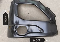 NISSAN CRONER BUMPER CORNER R/S (WIDE)